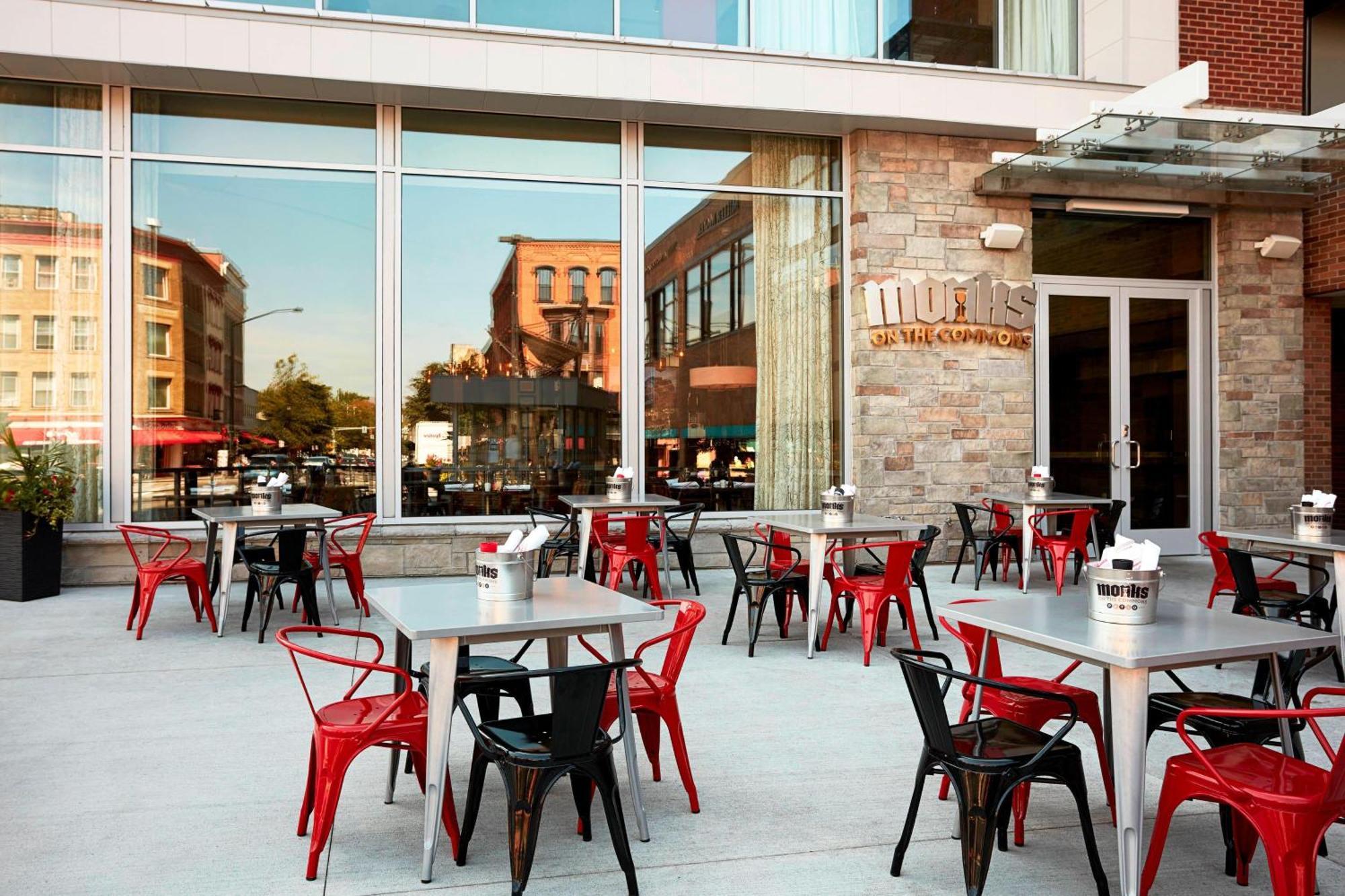 Hotel Ithaca Marriott Downtown On The Commons Exterior foto