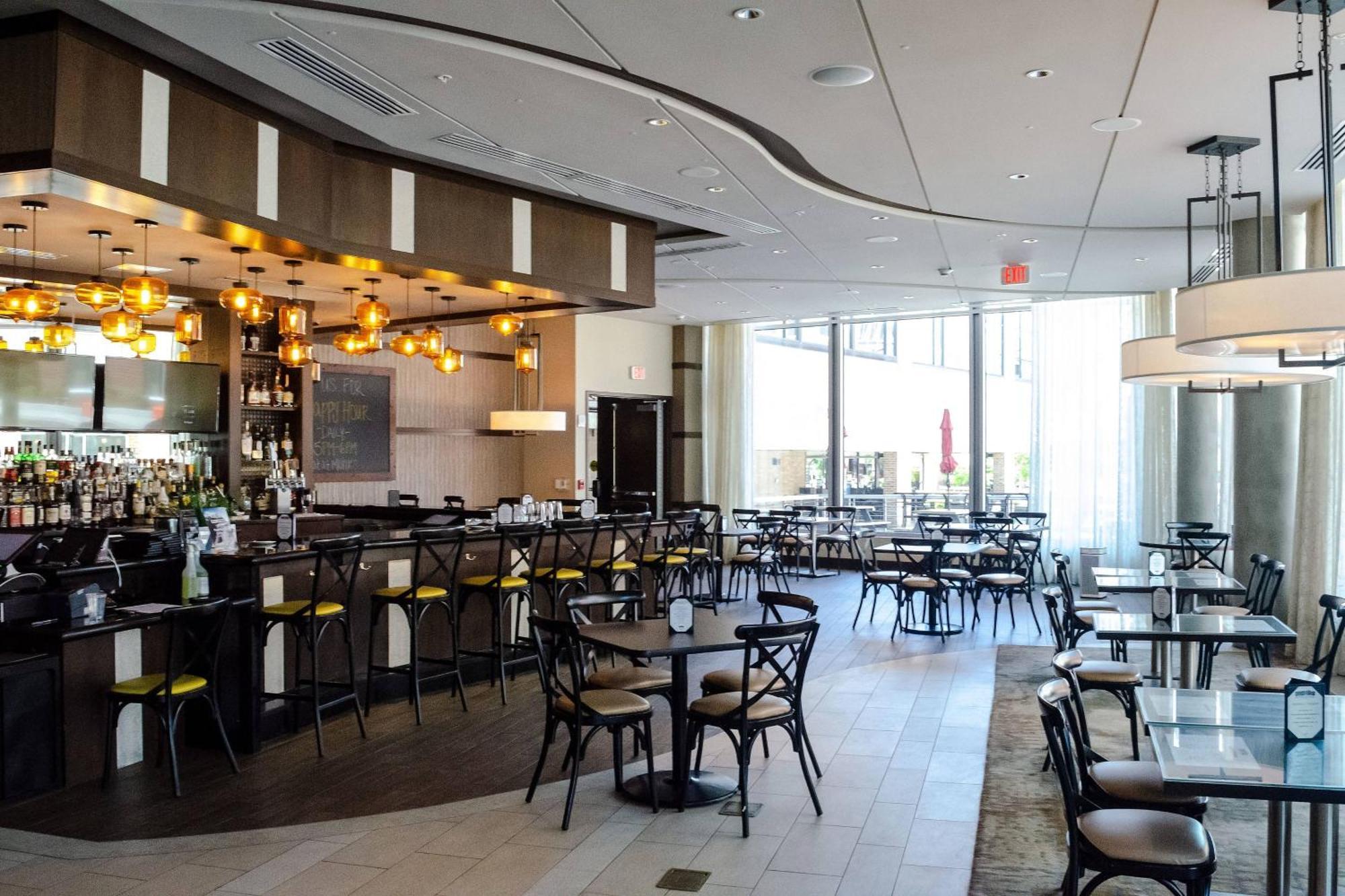 Hotel Ithaca Marriott Downtown On The Commons Exterior foto